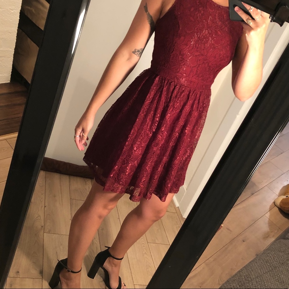 Forever 21 Red Lace dress